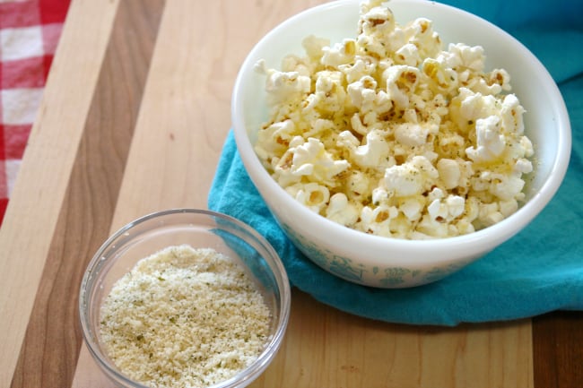 Garlic Parmesan Popcorn 