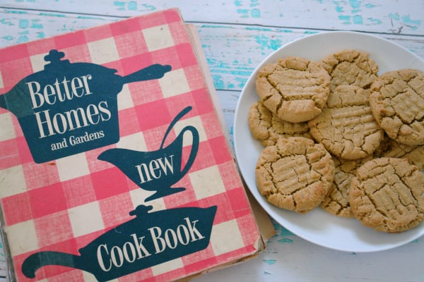 The Best Peanut Butter Cookie Recipe Retro Housewife Goes Green